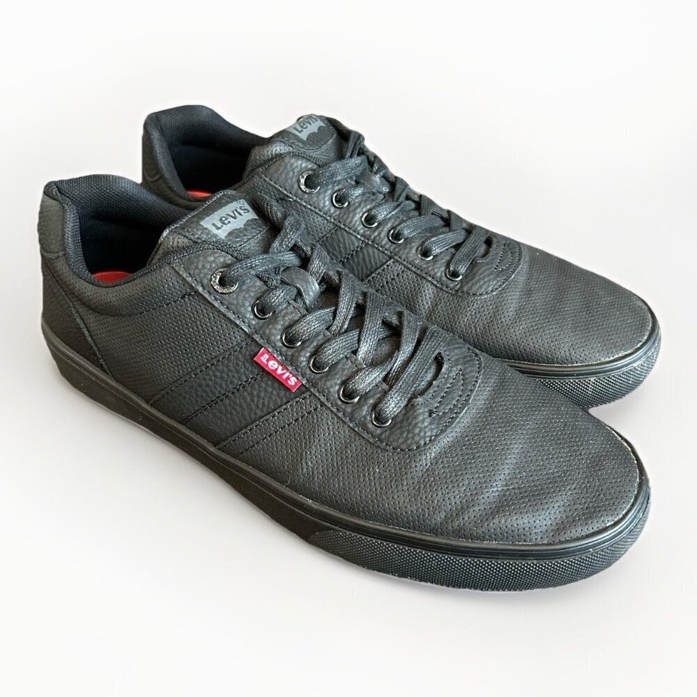 Levi's Men's Sneakers Size 13 Black Lace Up Low Top Shoes Logo EUC